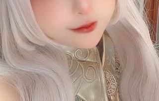 最新Sayo Momo豹纹作品集发布，摄影师与模特的完美合作.txt